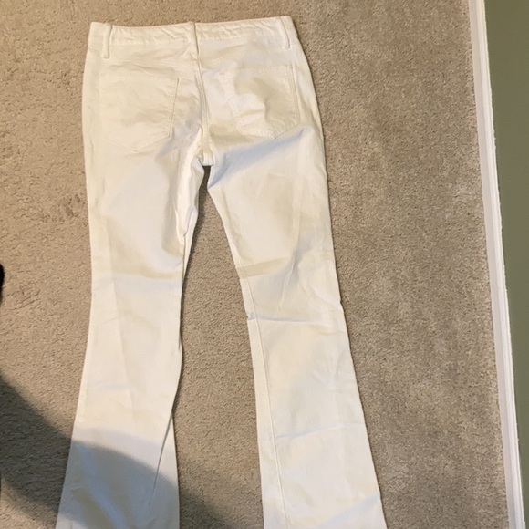 Gap sexy boot 6r white pants. - Picture 3 of 6